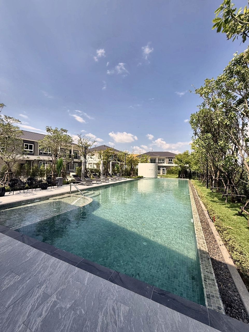 Supalai communal swimming pool - ORCANA